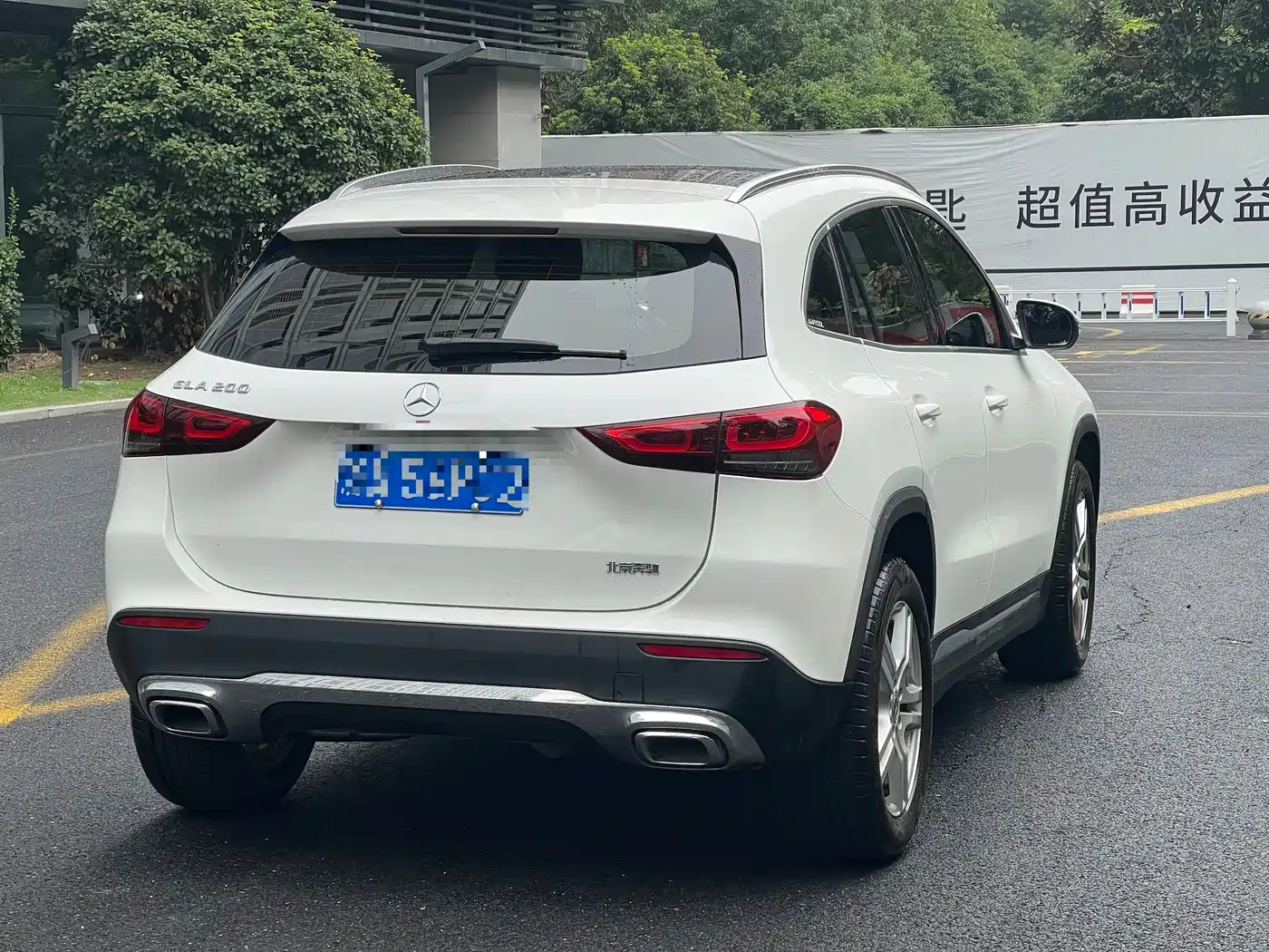 Mercedes-Benz GLA 2023
