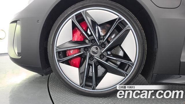 Audi RS e-tron GT 2022