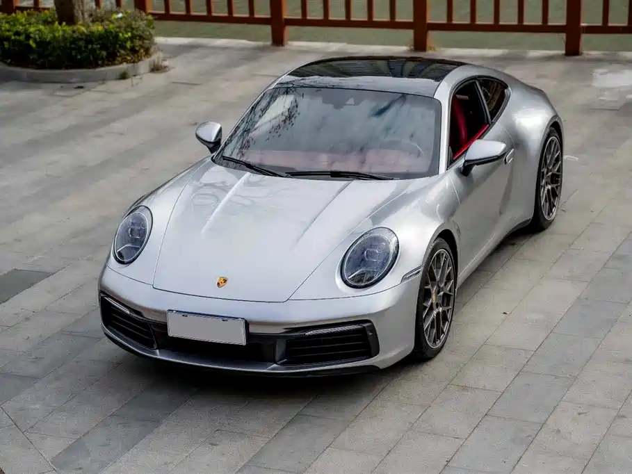 Porsche 911 2023