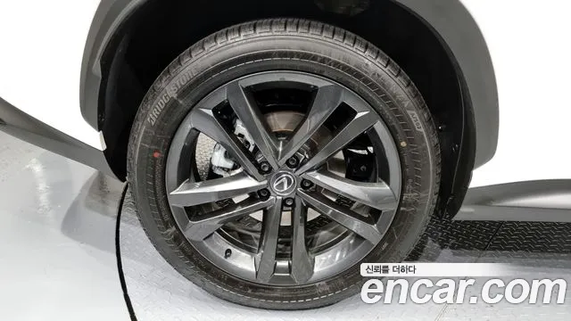 Lexus NX 2024