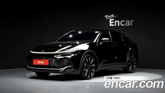 Toyota Crown 2023