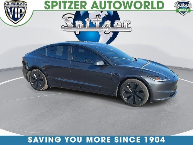 Tesla Model 3 2024