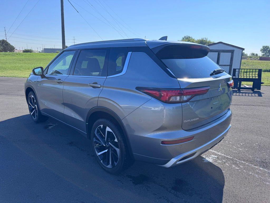 Mitsubishi Outlander 2022