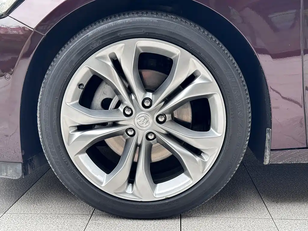 Buick LaCrosse 2021