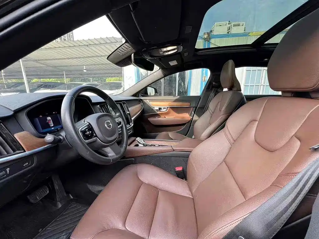 Volvo S90 2021