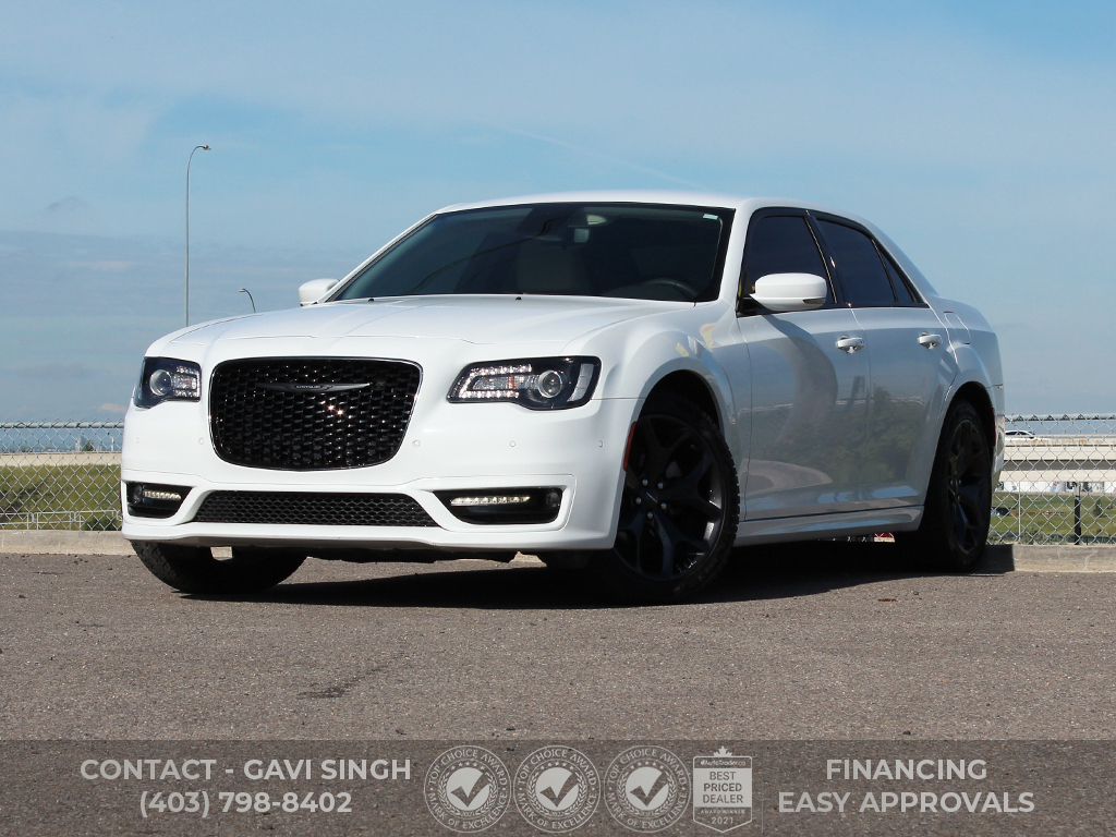 Chrysler 300 2023