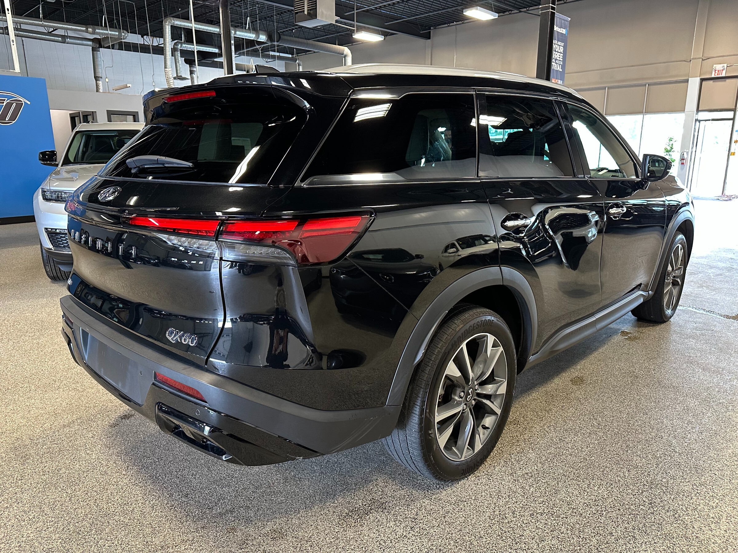 Infiniti QX60 2023