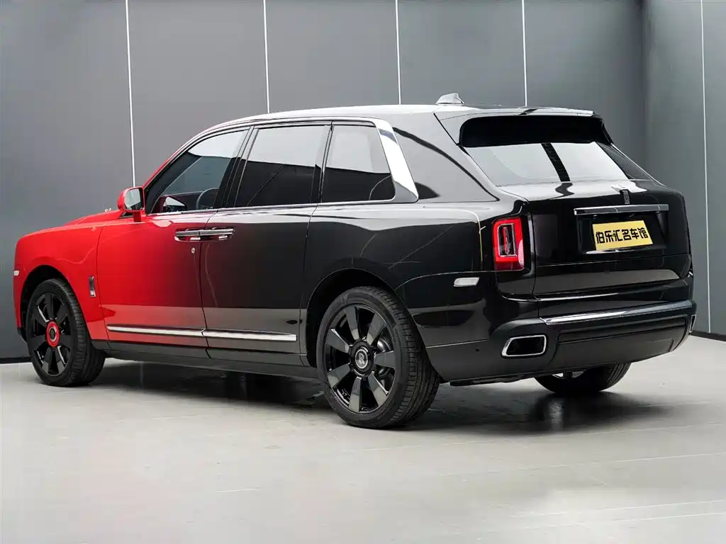 Rolls-Royce Cullinan 2022