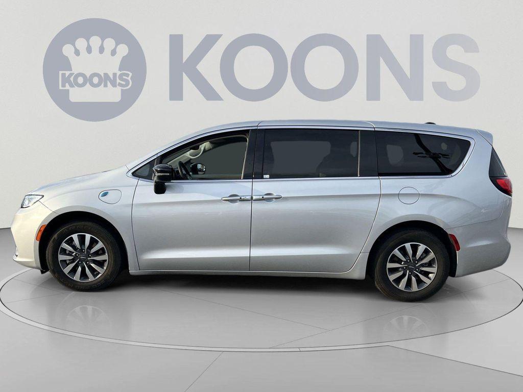 Chrysler Pacifica 2024