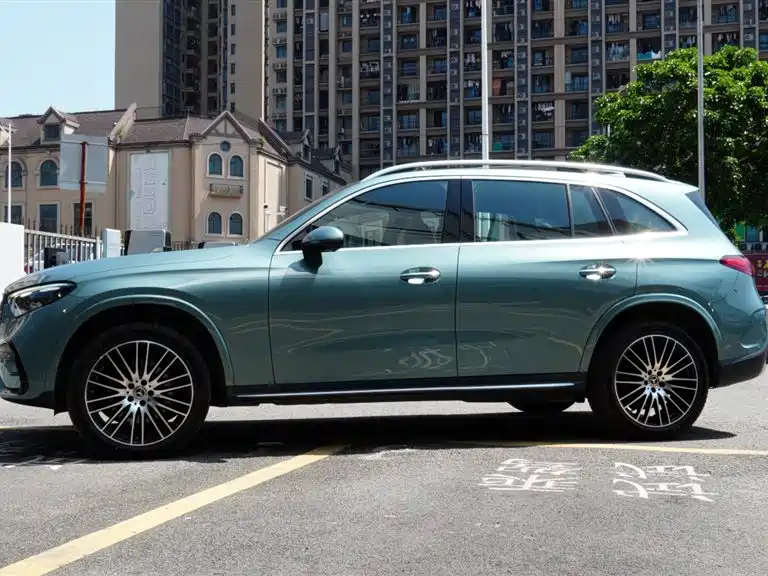 Mercedes-Benz GLC 2024