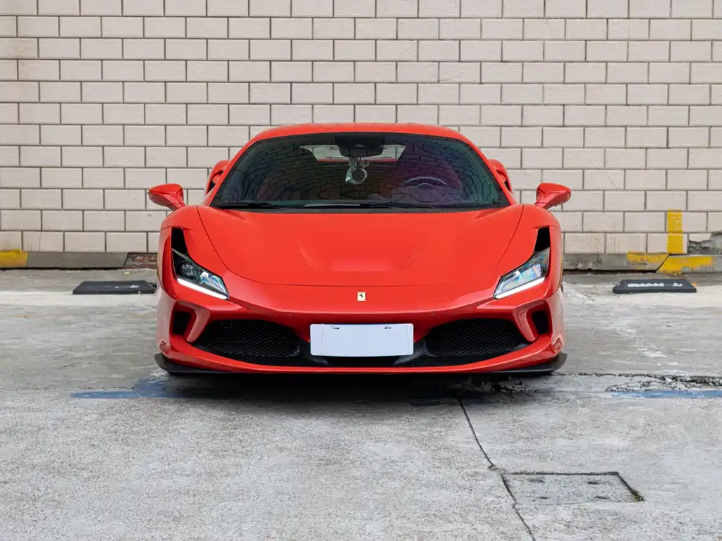 Ferrari F8 2023