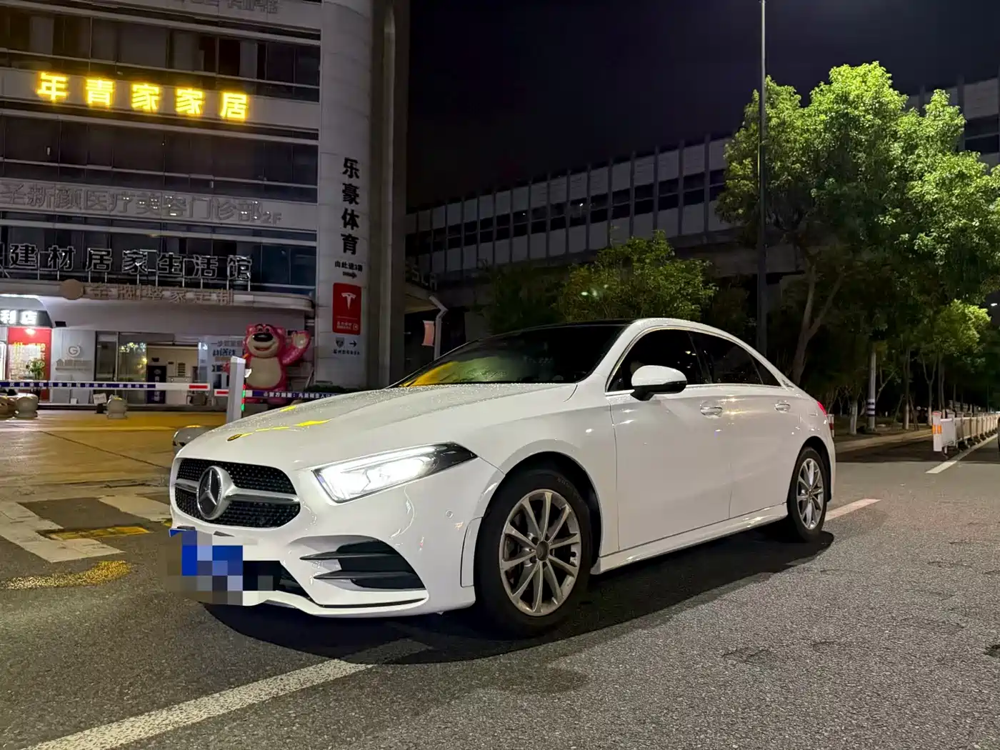 Mercedes-Benz A-Класс 2021