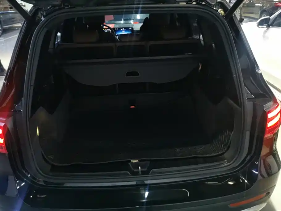 Mercedes-Benz GLB 2024