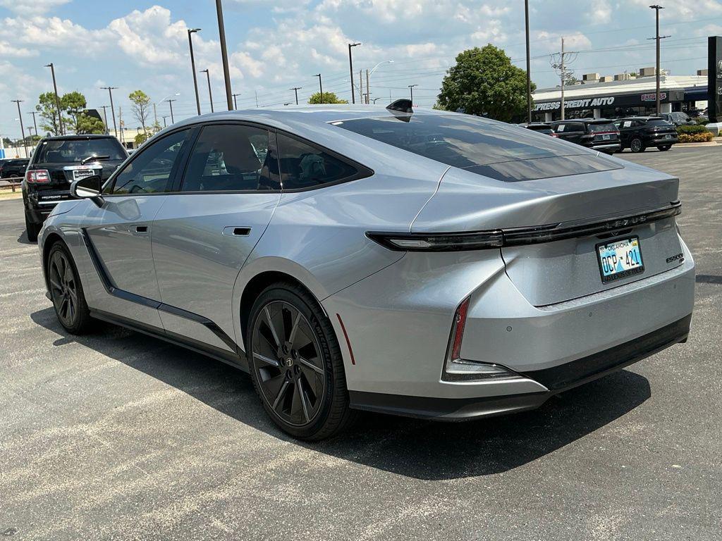 Lexus ES 2026