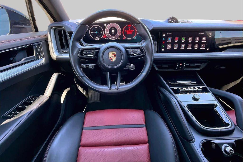 Porsche Cayenne 2024