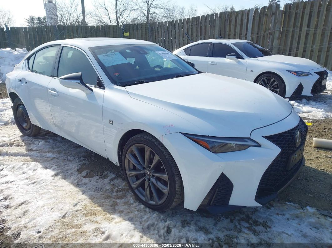 Lexus IS 2021