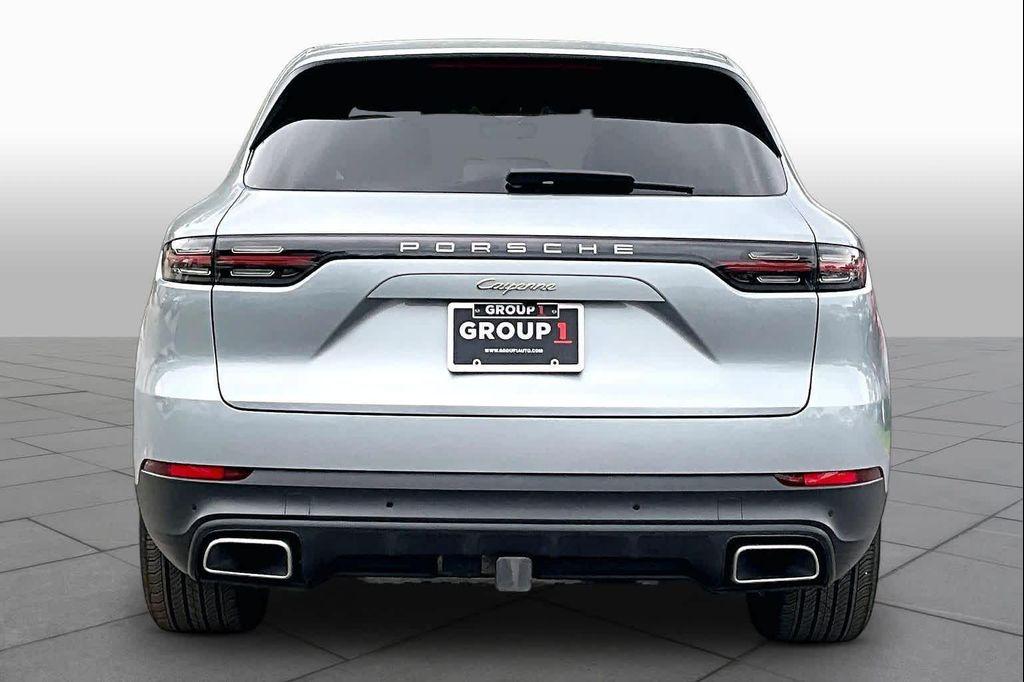 Porsche Cayenne 2022