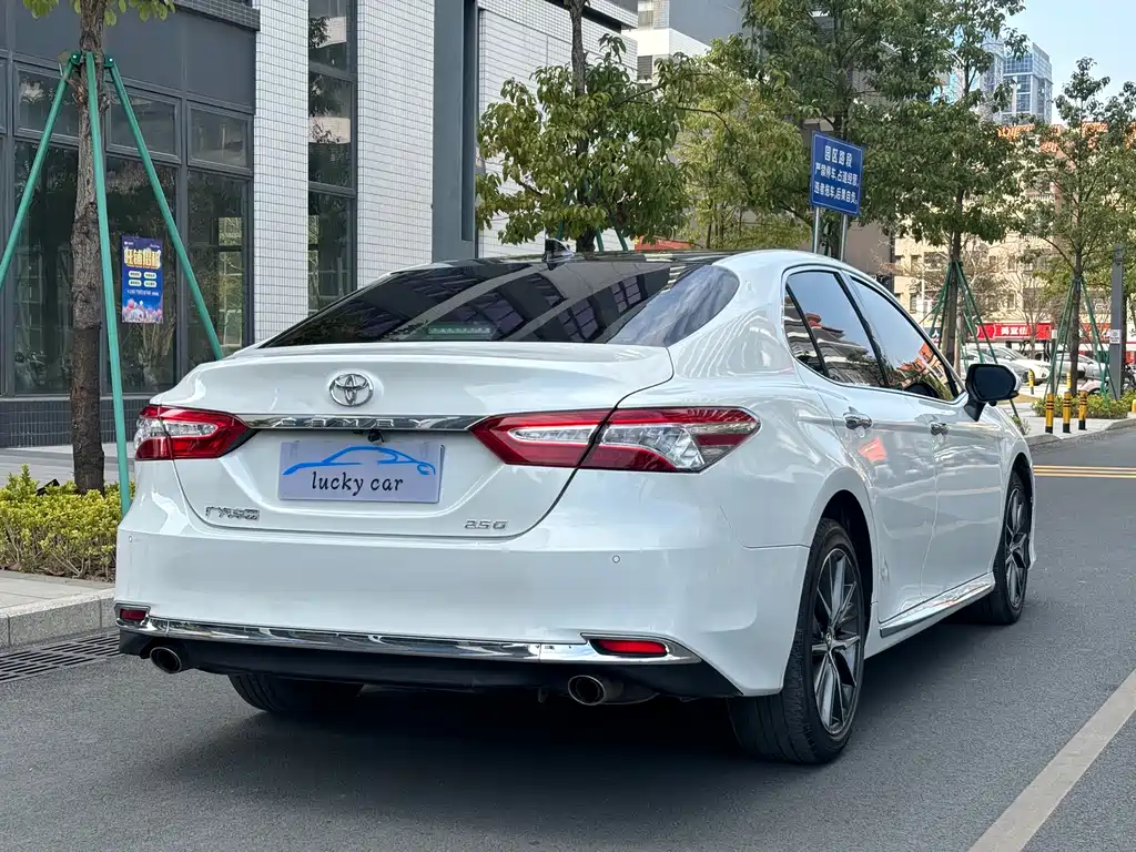Toyota Camry 2023