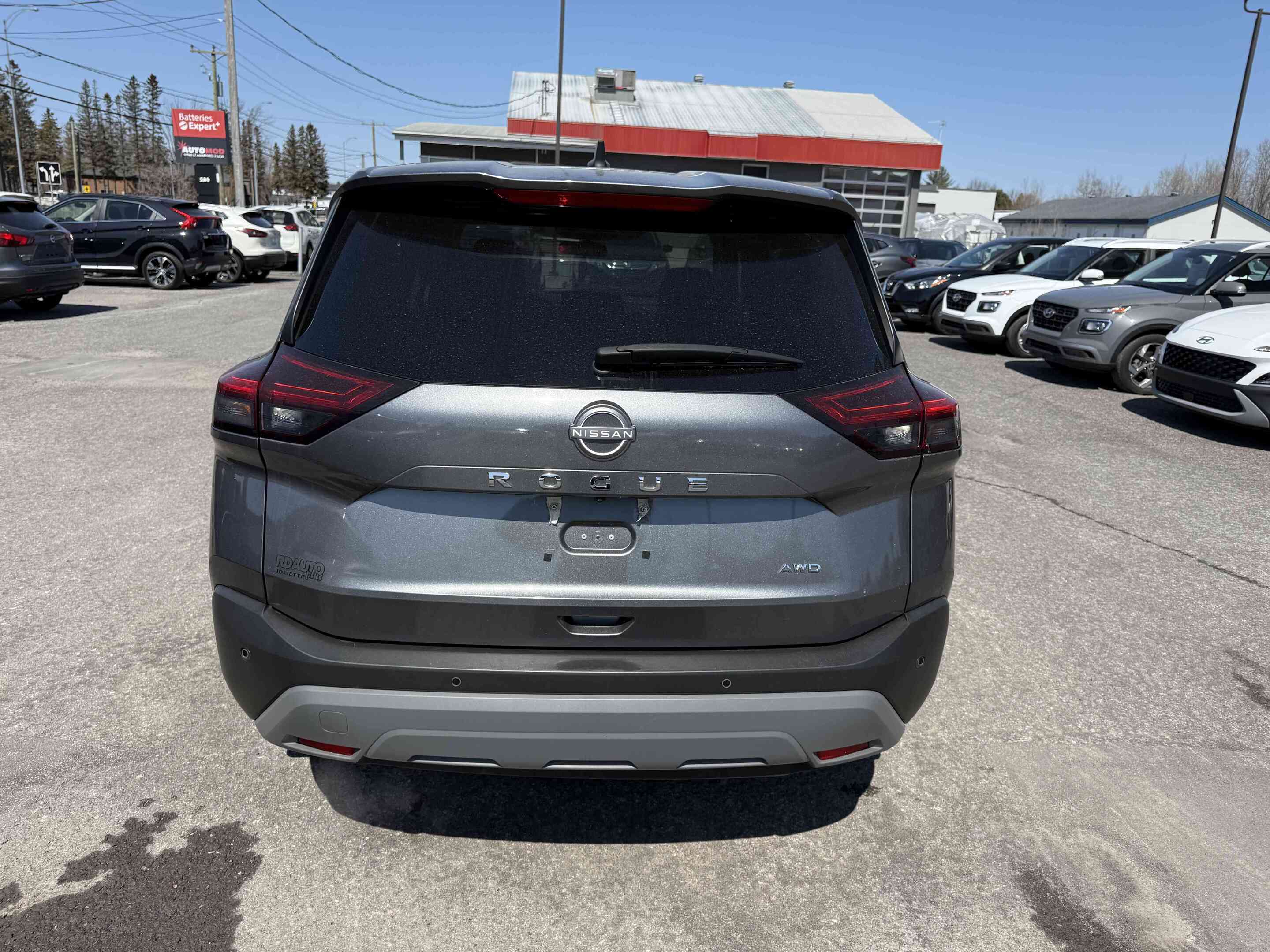 Nissan Rogue 2023