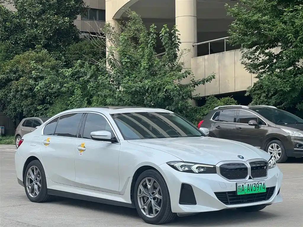 BMW i3 2024