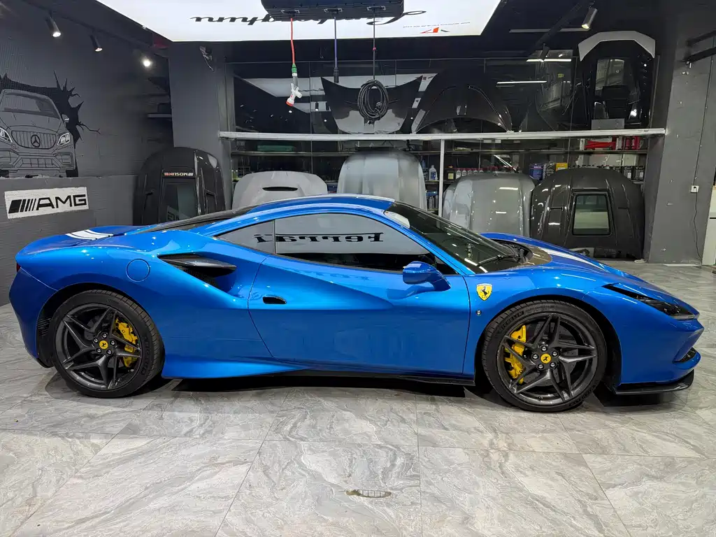 Ferrari F8 2020