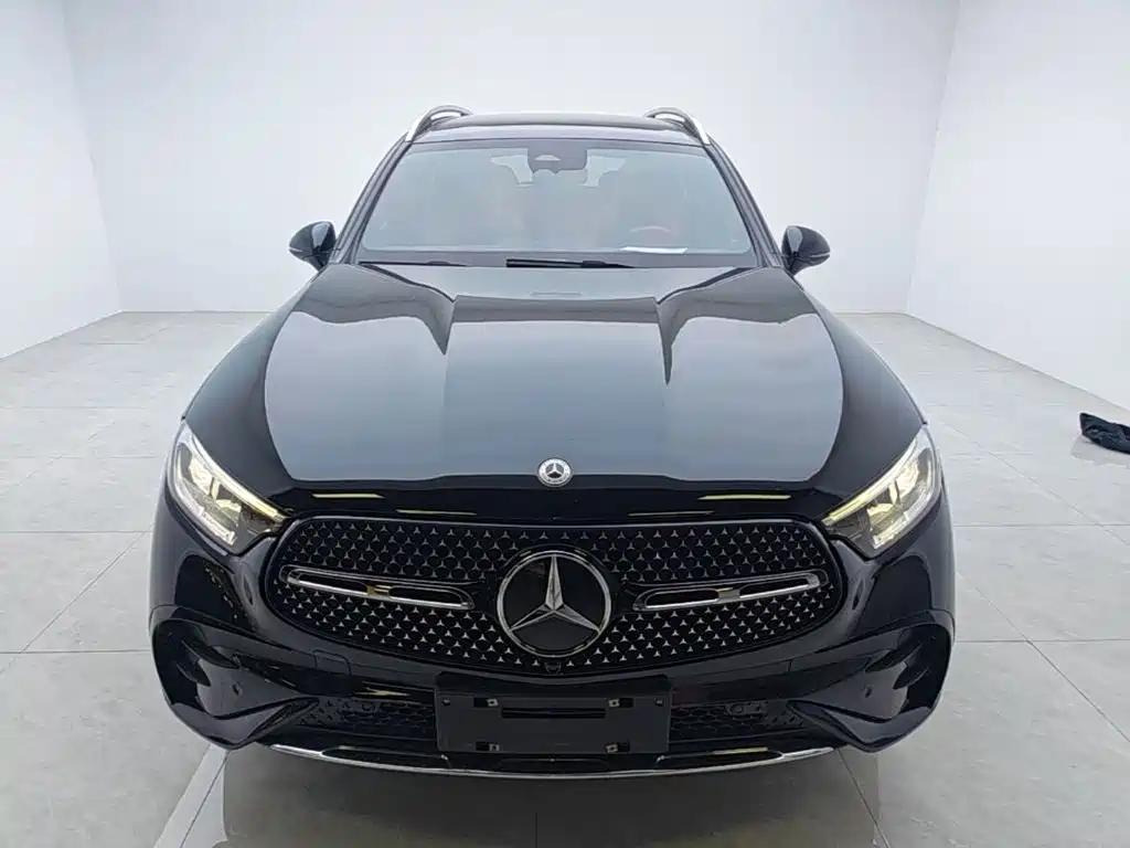 Mercedes-Benz GLC 2023