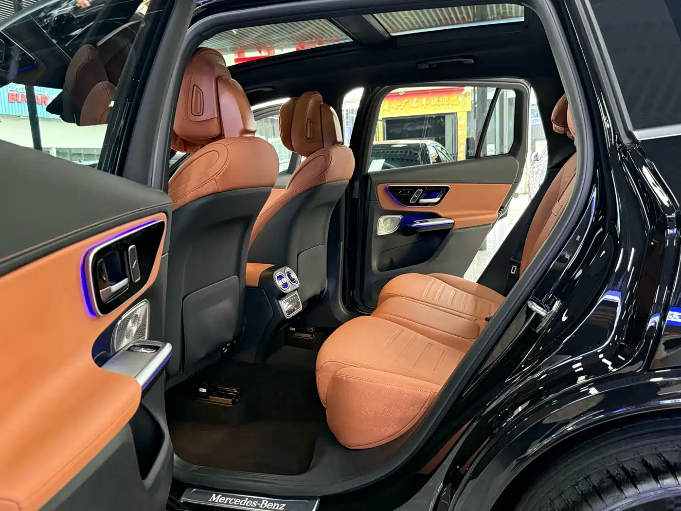 Mercedes-Benz GLC 2025