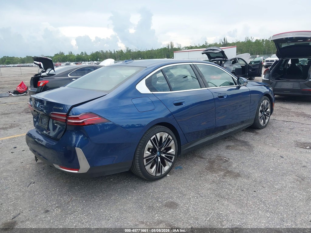 BMW i5 2024