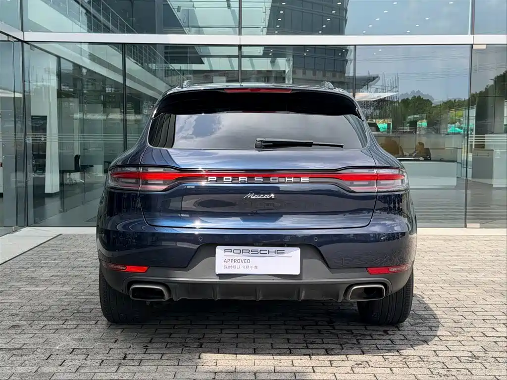 Porsche Macan 2021