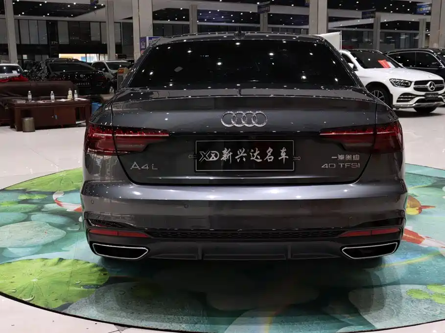 Audi A4 2024
