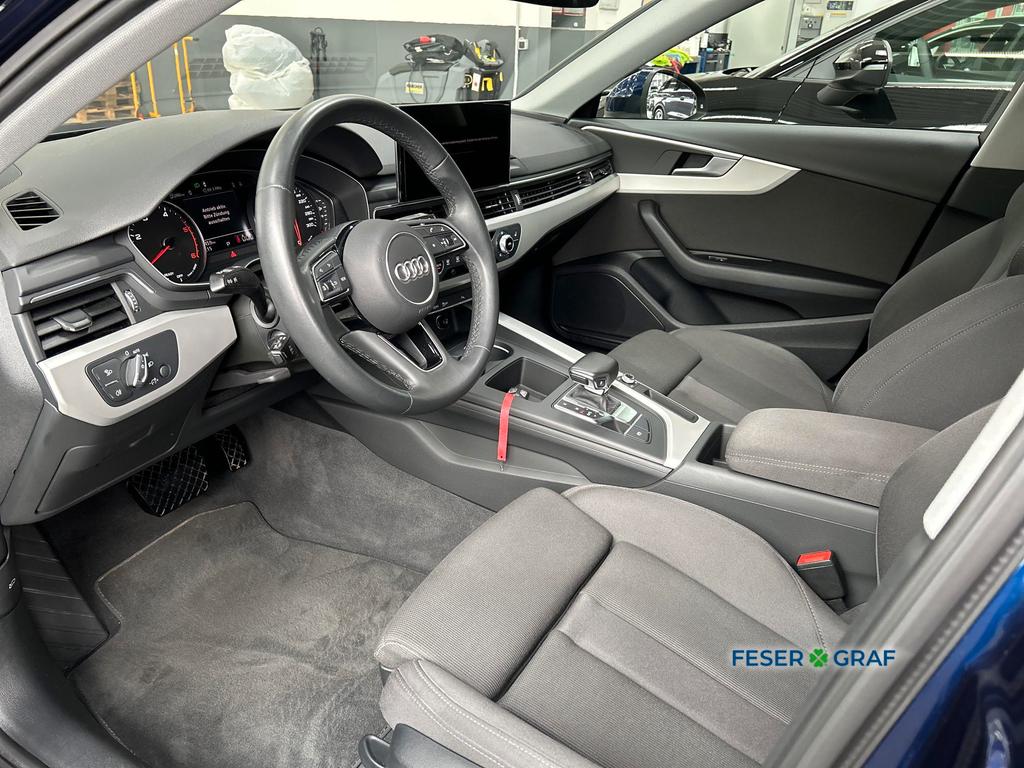 Audi A4 2023