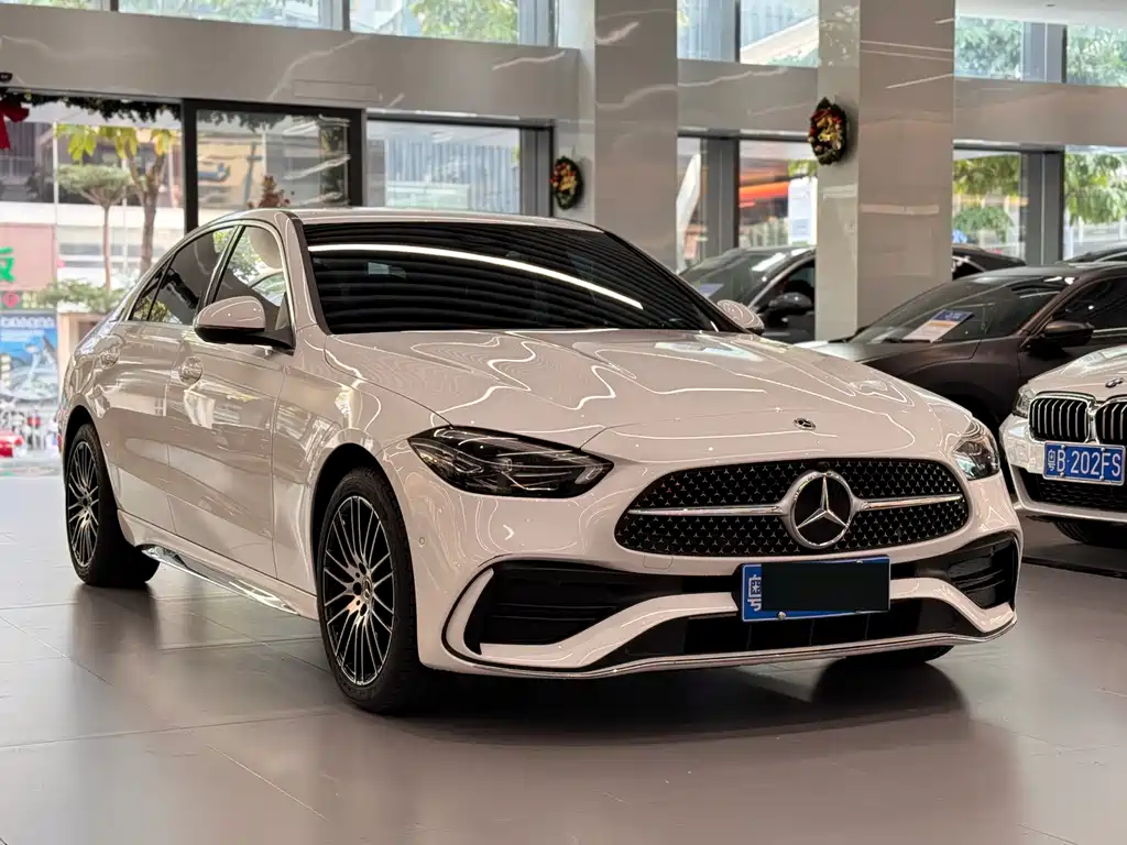 Mercedes-Benz C-Класс 2024