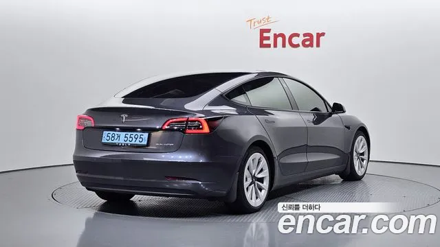 Tesla Model 3 2021