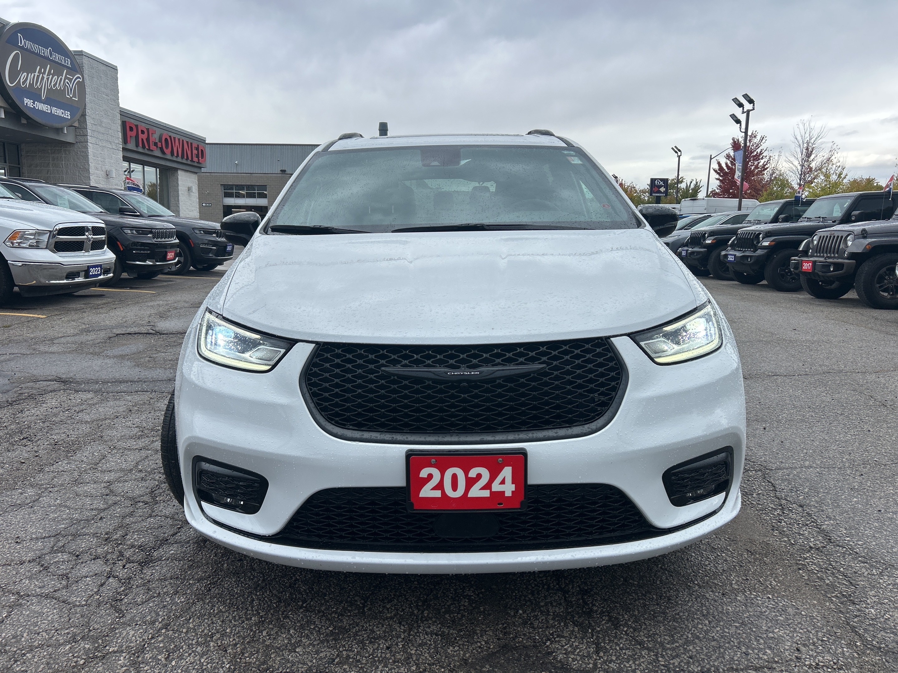 Chrysler Pacifica 2024