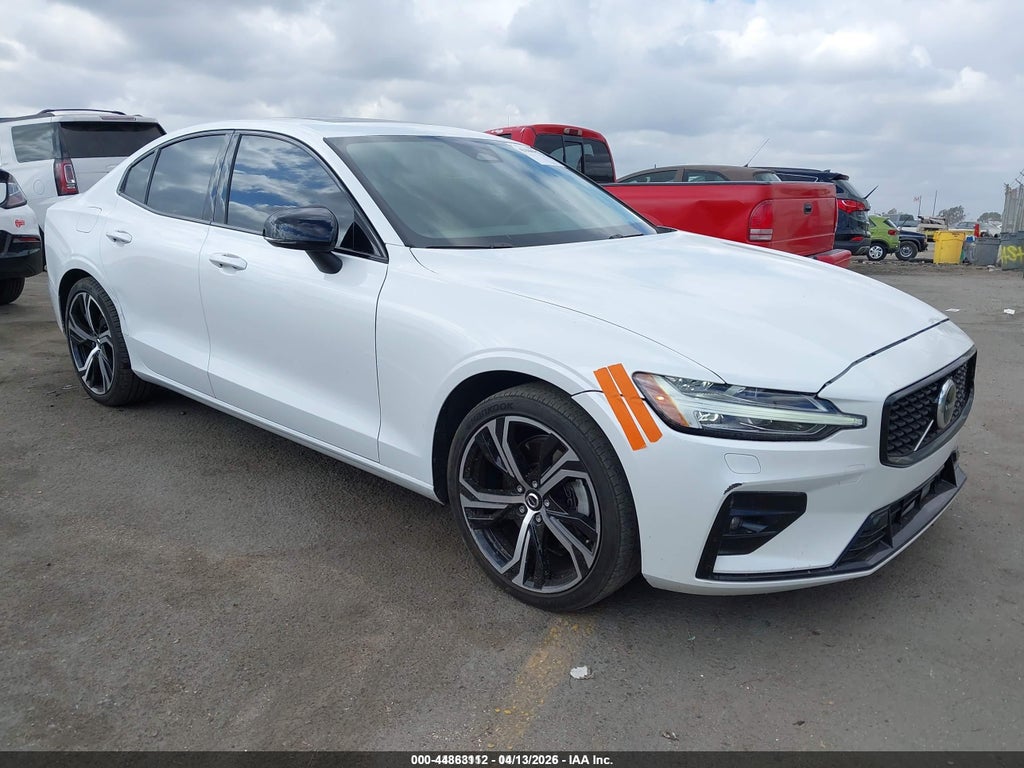 Volvo S60 2024