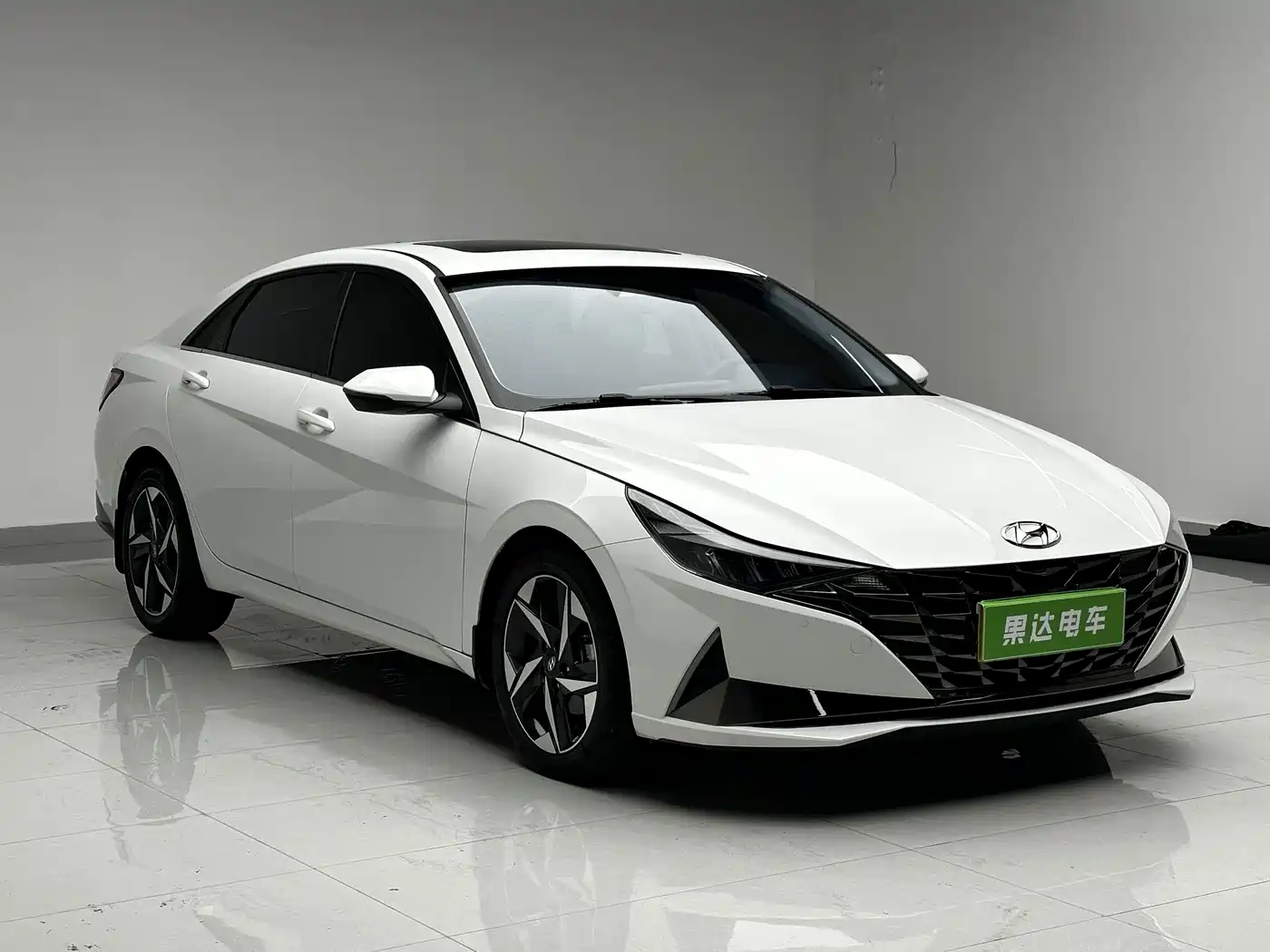 Hyundai Elantra 2023
