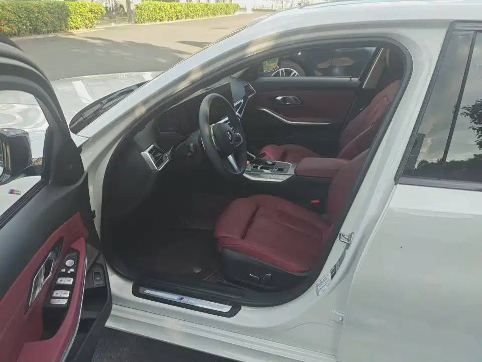 BMW 3 серии 2023