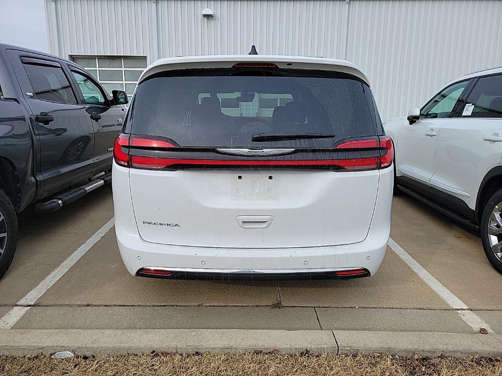 Chrysler Pacifica 2024