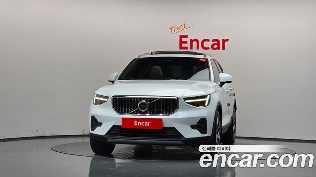 Volvo XC40 2023