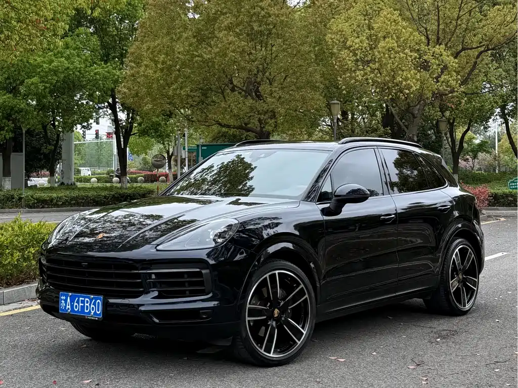 Porsche Cayenne 2022