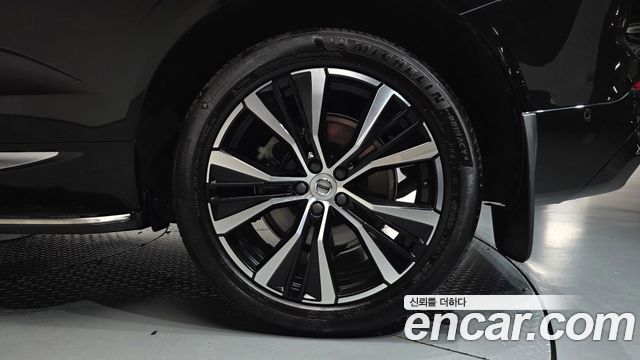 Volvo XC60 2024