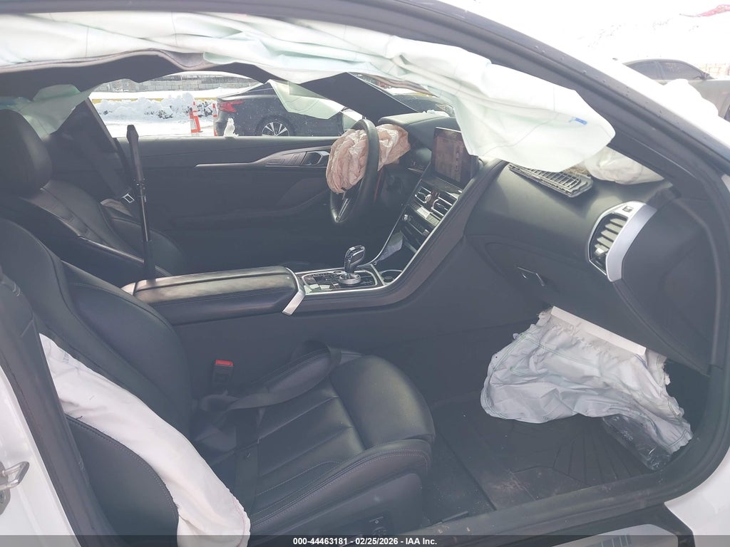 BMW M850 2025