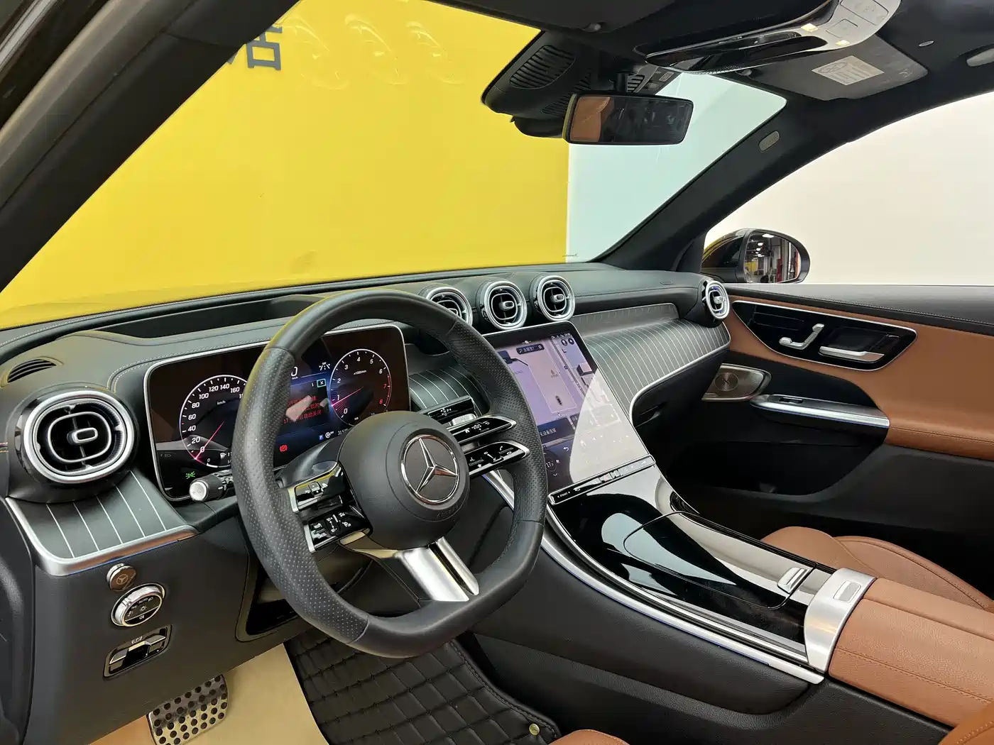 Mercedes-Benz GLC 2023