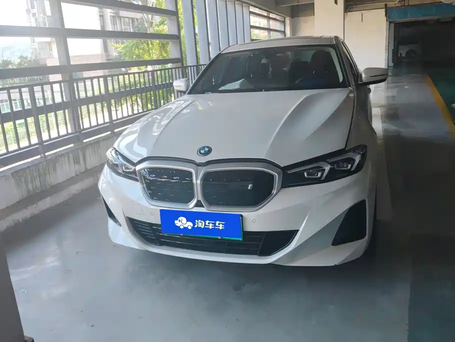 BMW i3 2024