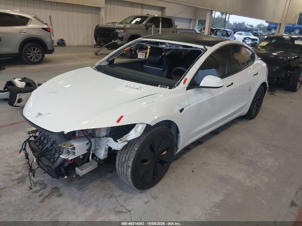Tesla Model 3 2024