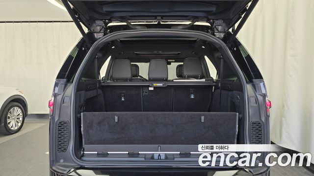 Land Rover Discovery 2022