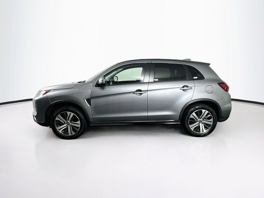 Mitsubishi Outlander Sport 2024