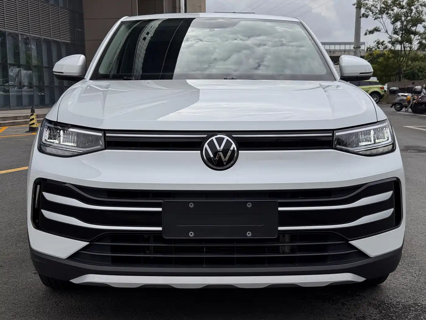 Volkswagen Tharu 2024