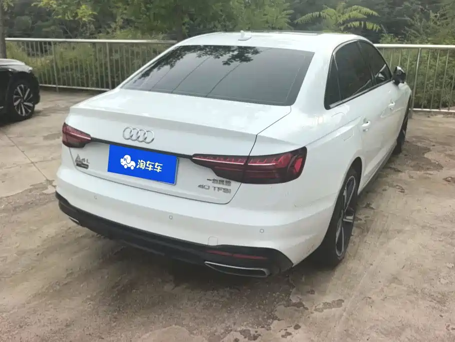 Audi A4 2024