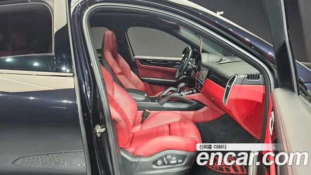 Porsche Cayenne 2021